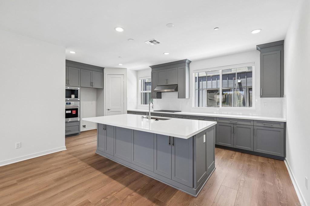 2544 Thyme Way — photo