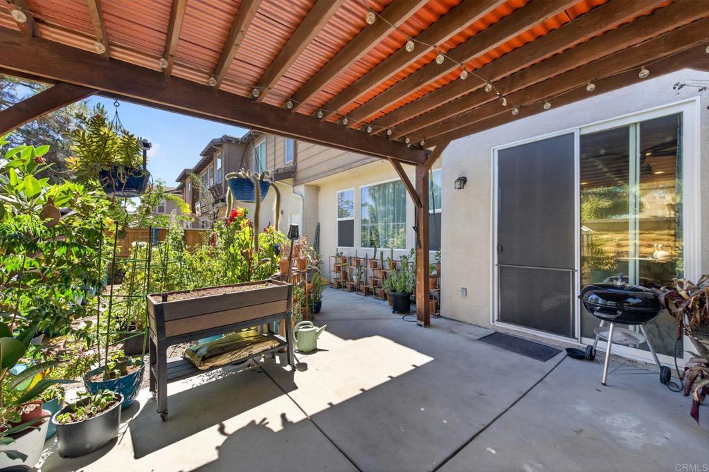 41524 Blue Canyon Avenue 3 — photo