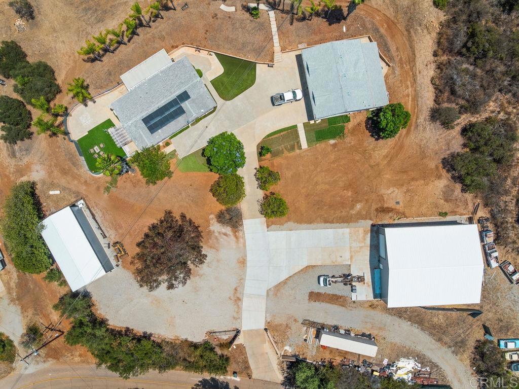 2051 Rainbow Glen Road — photo