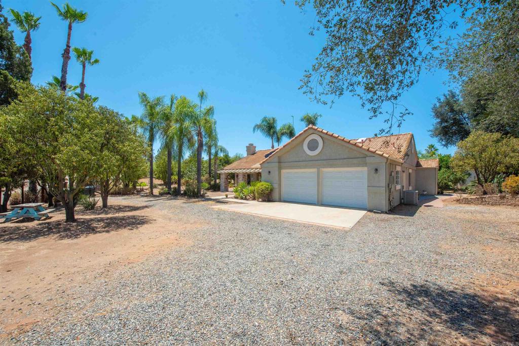 15950 Mactan Ln — photo