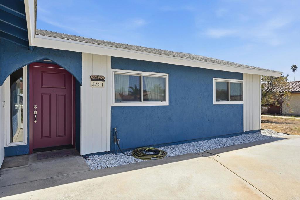2351 Stewart Place — photo