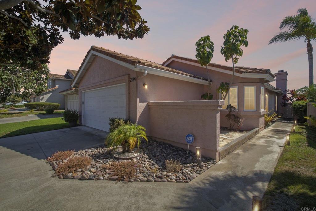 2124 Redwood Crst — photo