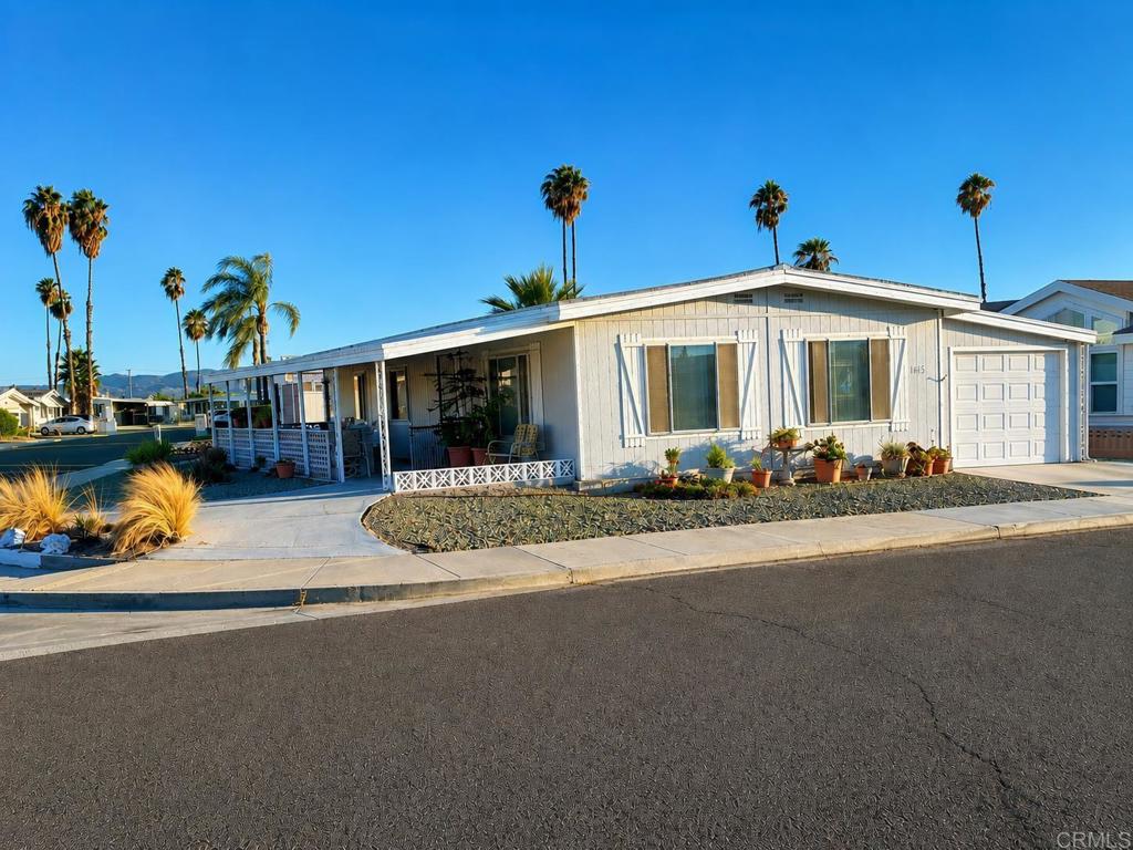 1415 Vista Grande Drive — photo