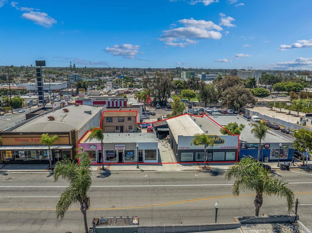718 726 E 8th Street — photo