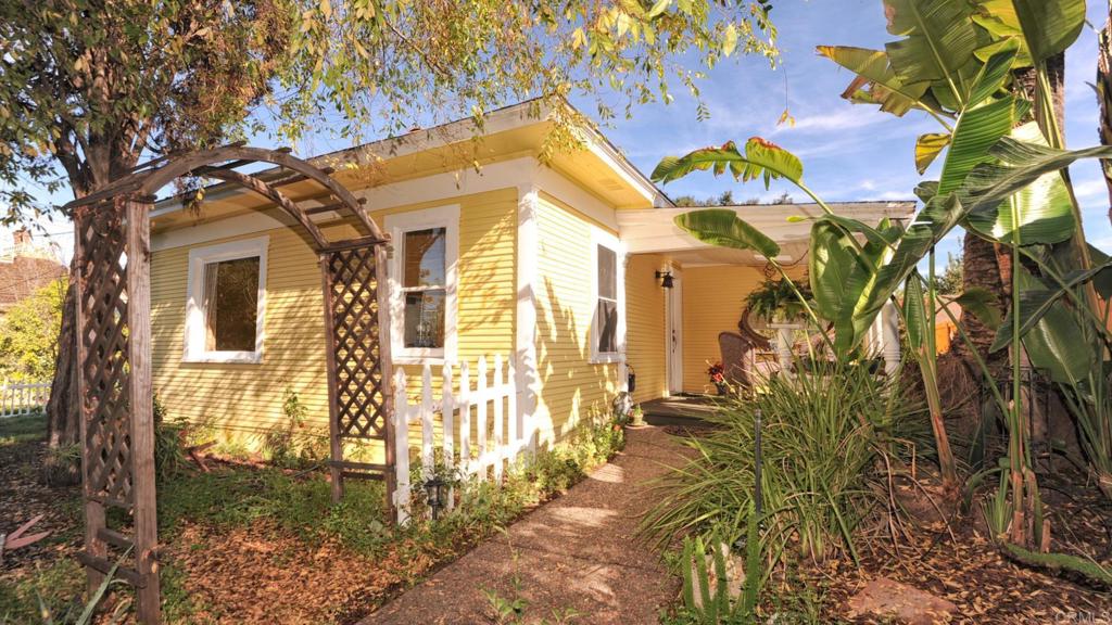 732 S Juniper Street — photo