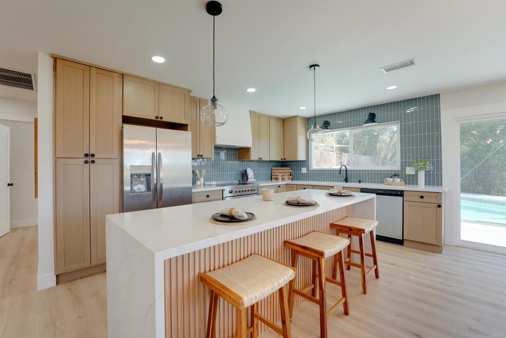 10236 Lake Meadow Lane — photo