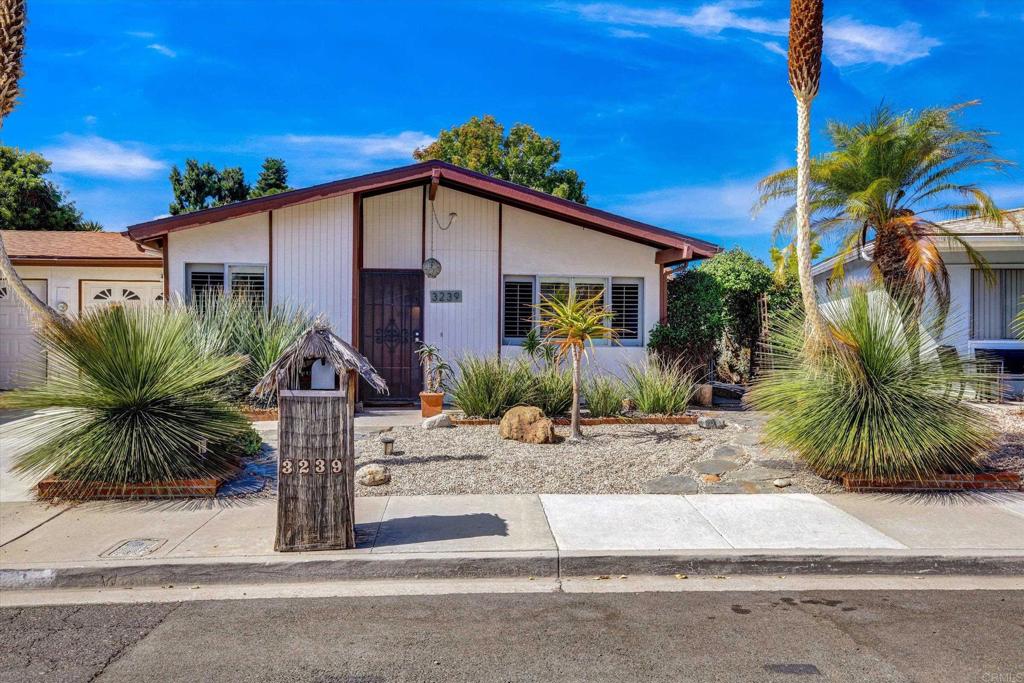 3239 Calle Osuna — photo