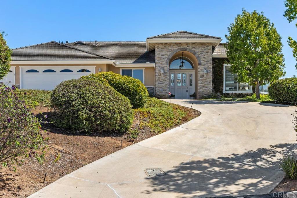 2286 Crest Hill Lane — photo