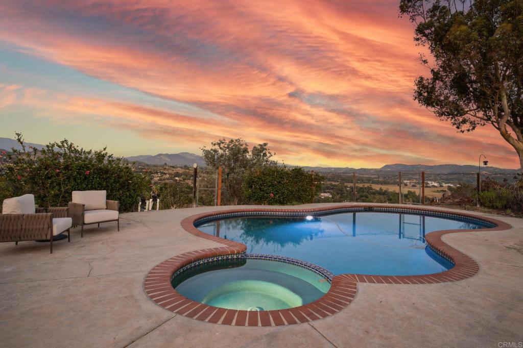 13703 Little Pond Road — photo