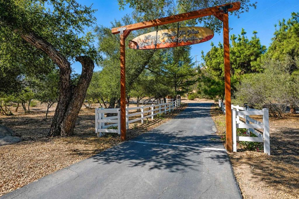 15655 77 Oak Valley Road — photo