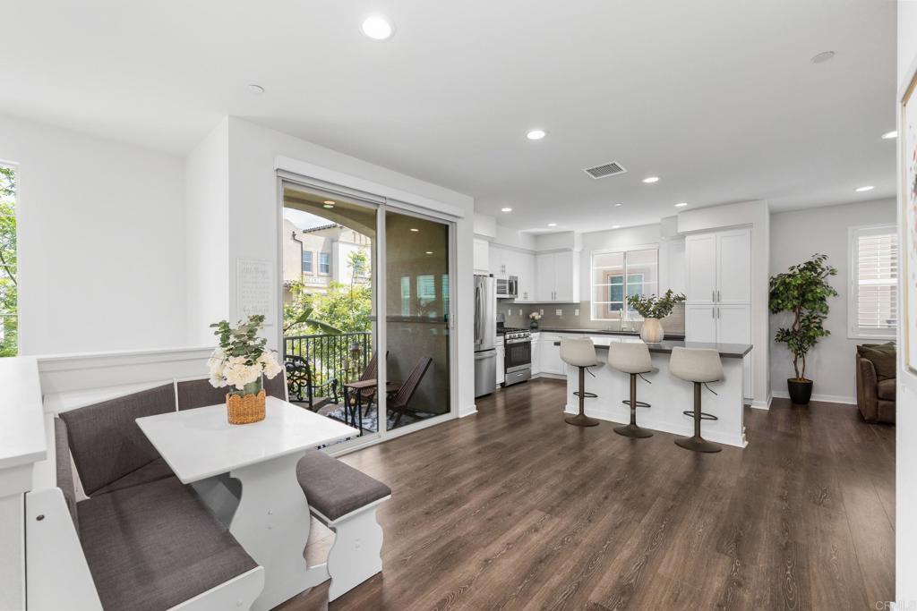 328 Waverunner Court — photo