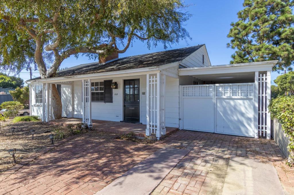 414 La Canada Street — photo