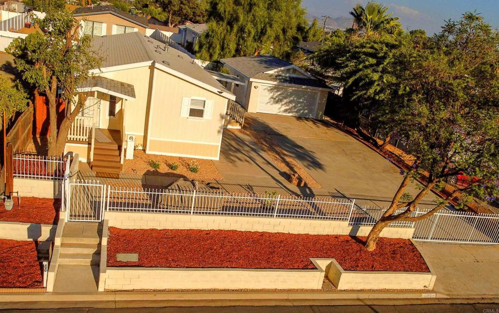 755 Paul Court — photo