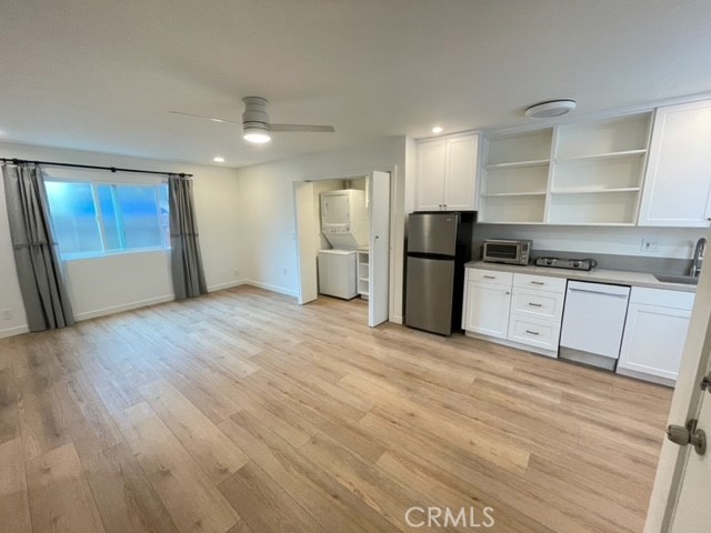 513 1/4 Larkspur — photo