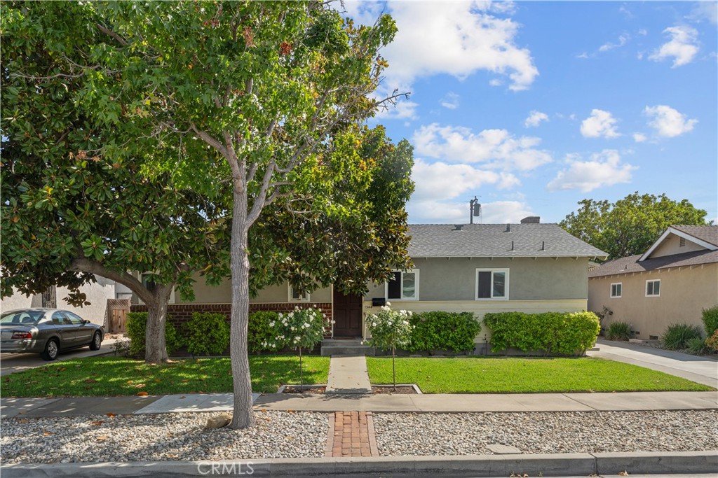1344 E Orange Grove — photo
