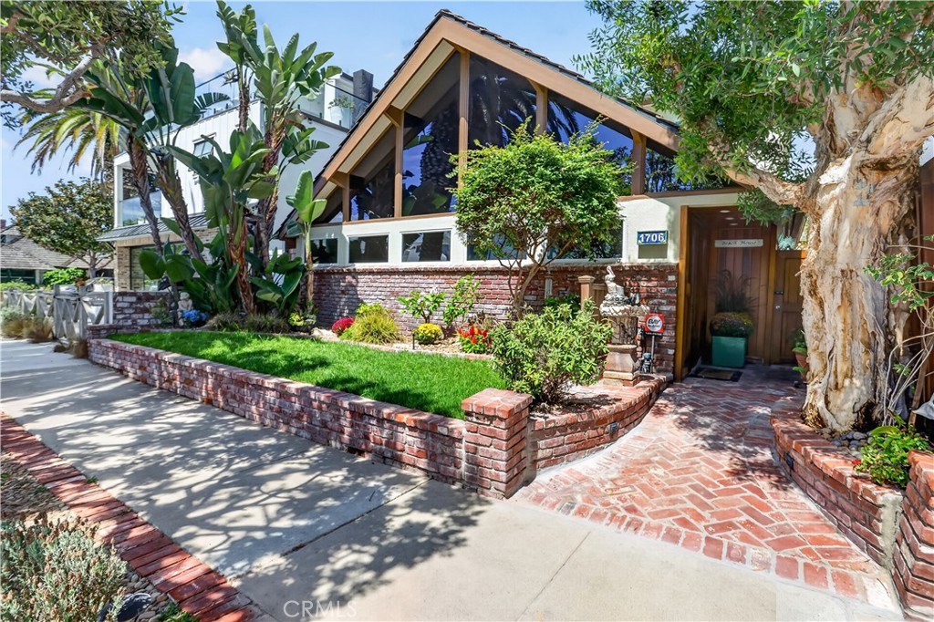 1706 E Ocean Boulevard — photo