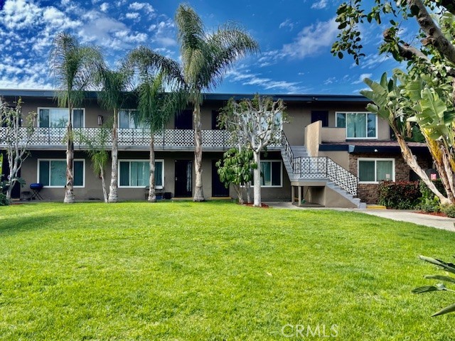1820 W Sallie D — photo