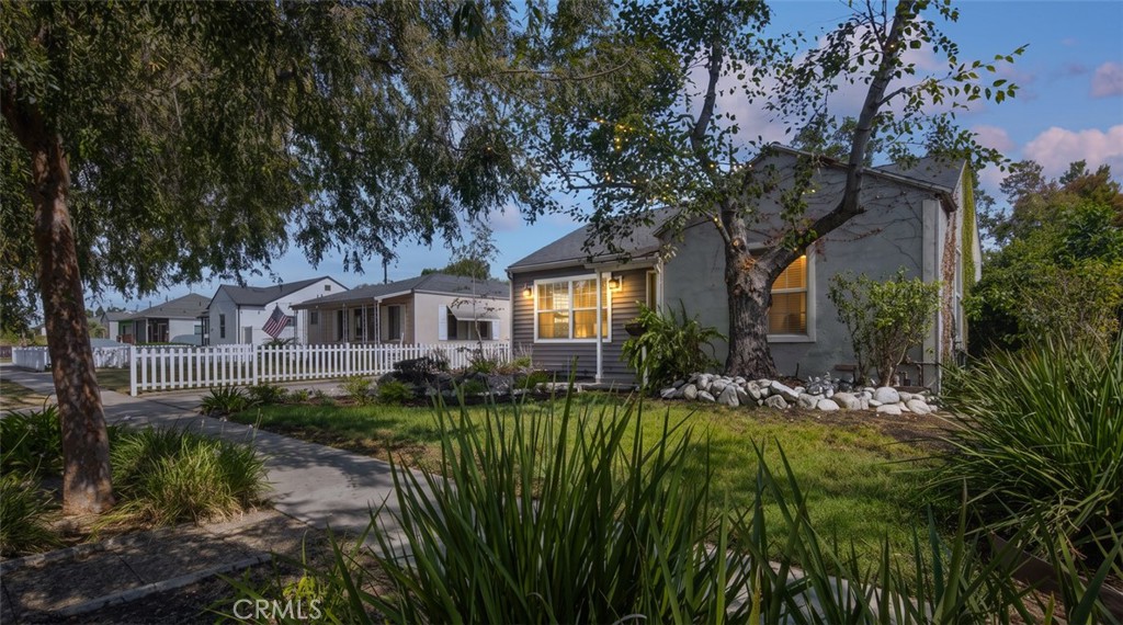 3722 Marwick — photo