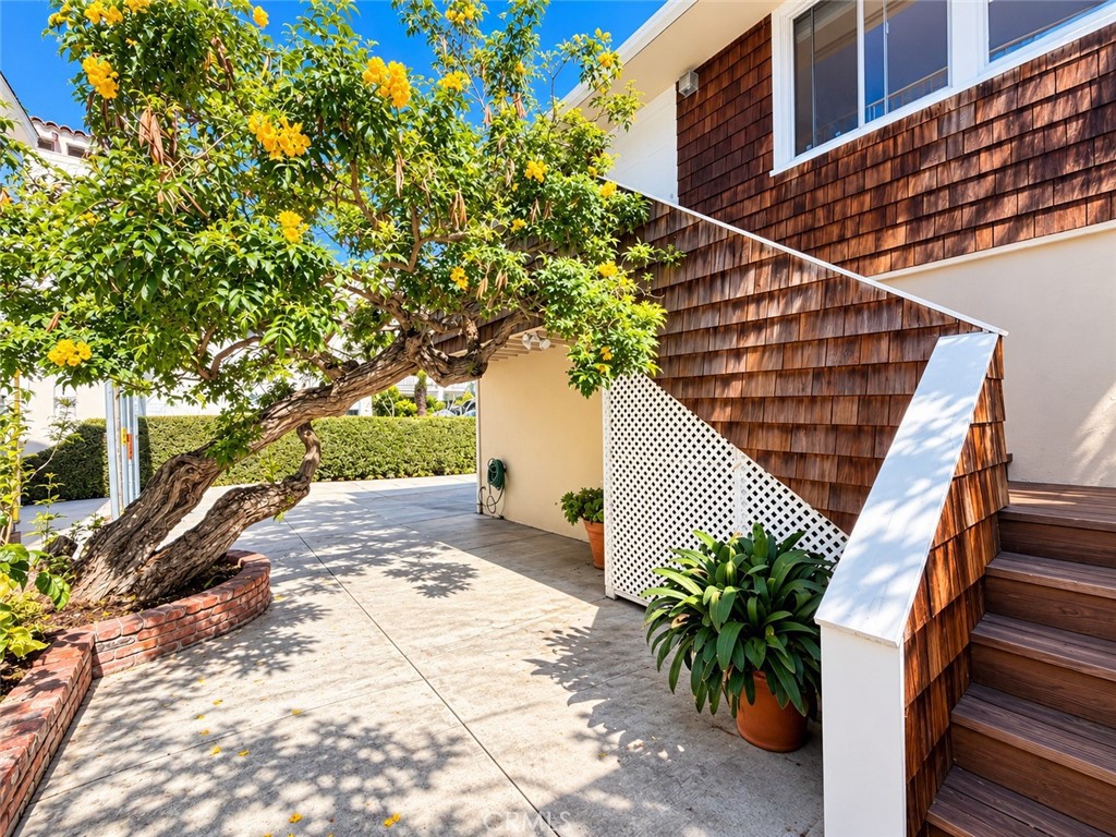 3708 1/2 Ocean Boulevard — photo