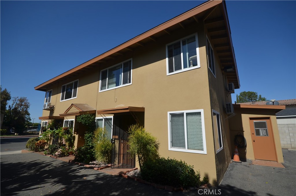647 So. Glassell — photo