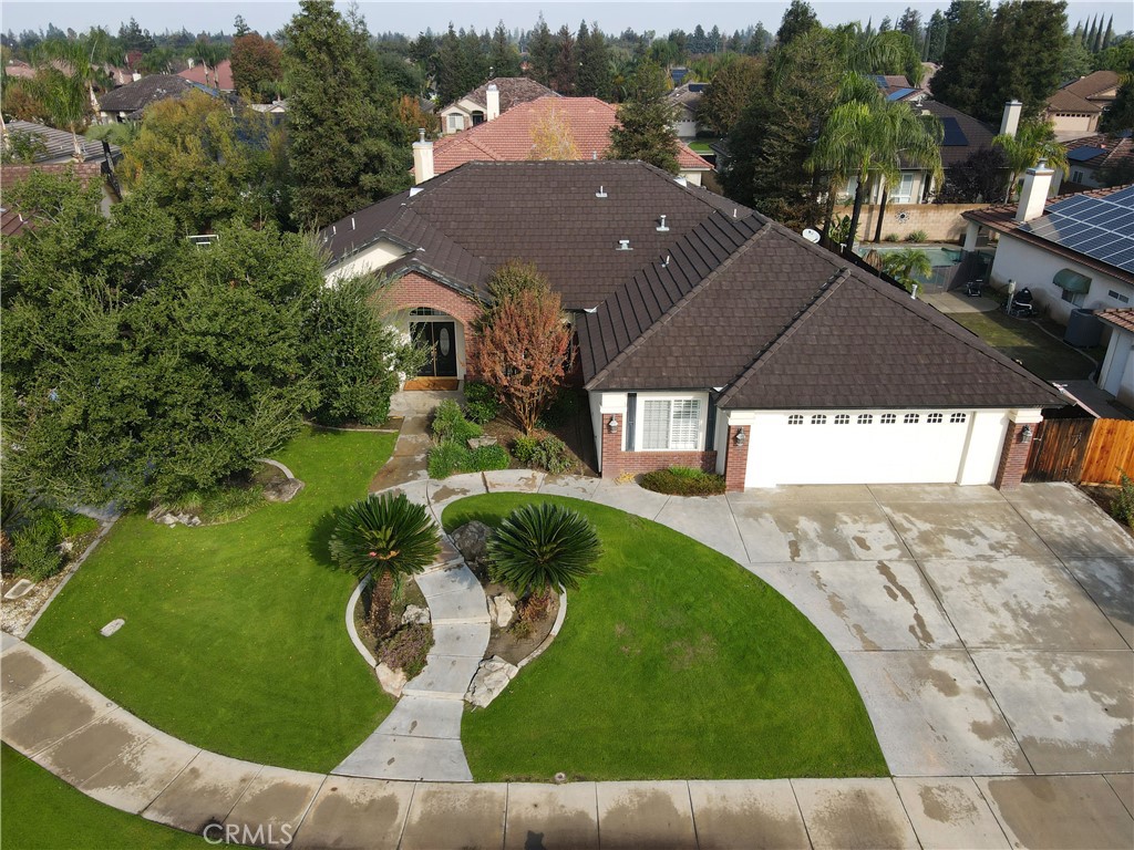 12210 Rushville Court — photo