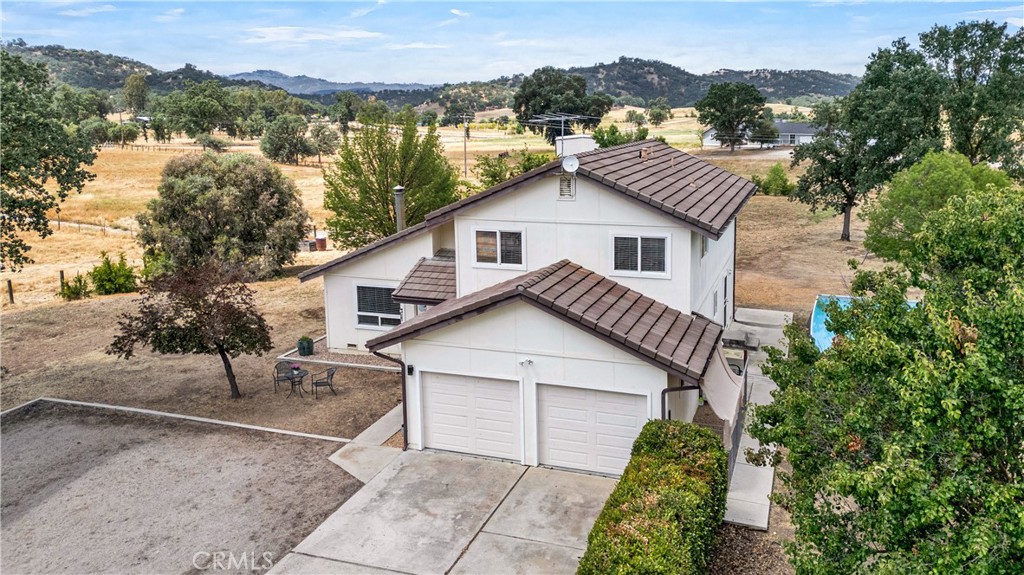 50380 Adobe Place — photo