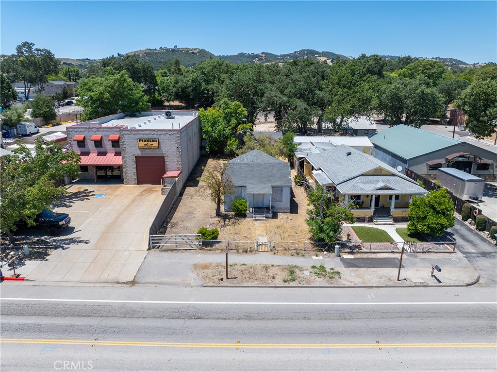 1615 Riverside — photo