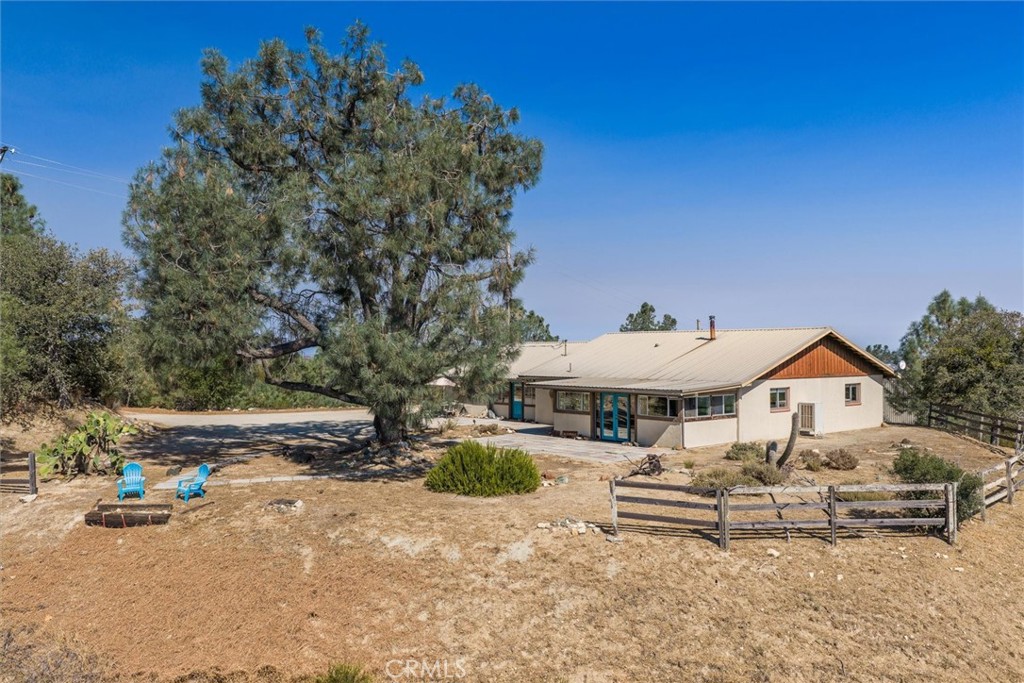 3395 Parkhill Road — photo