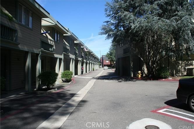1185 E Foothill 30 — photo