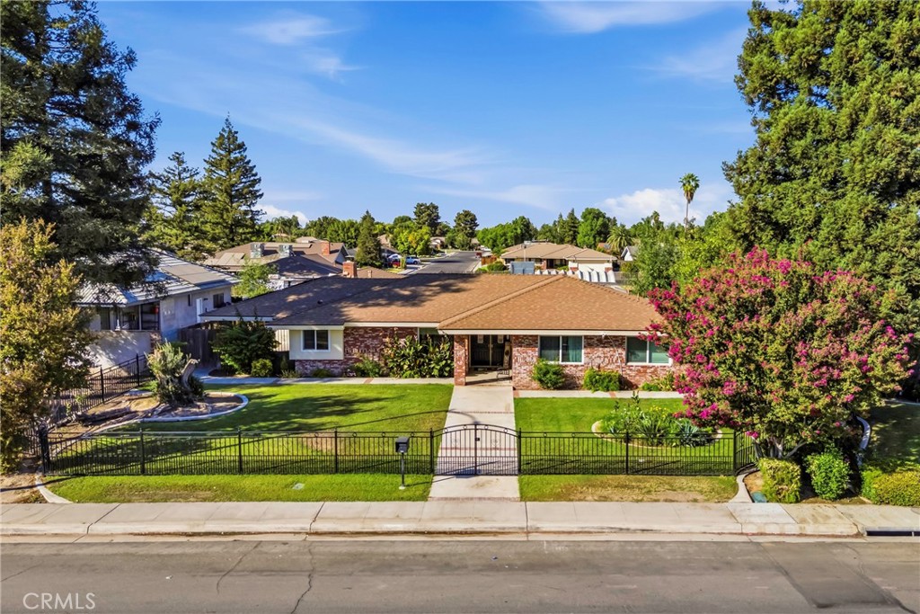 7412 Olive Drive — photo
