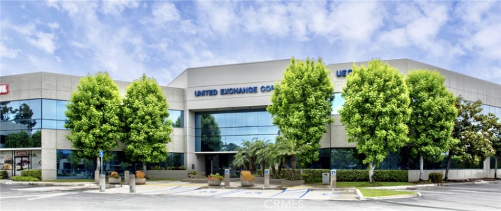 5836 Corporate — photo