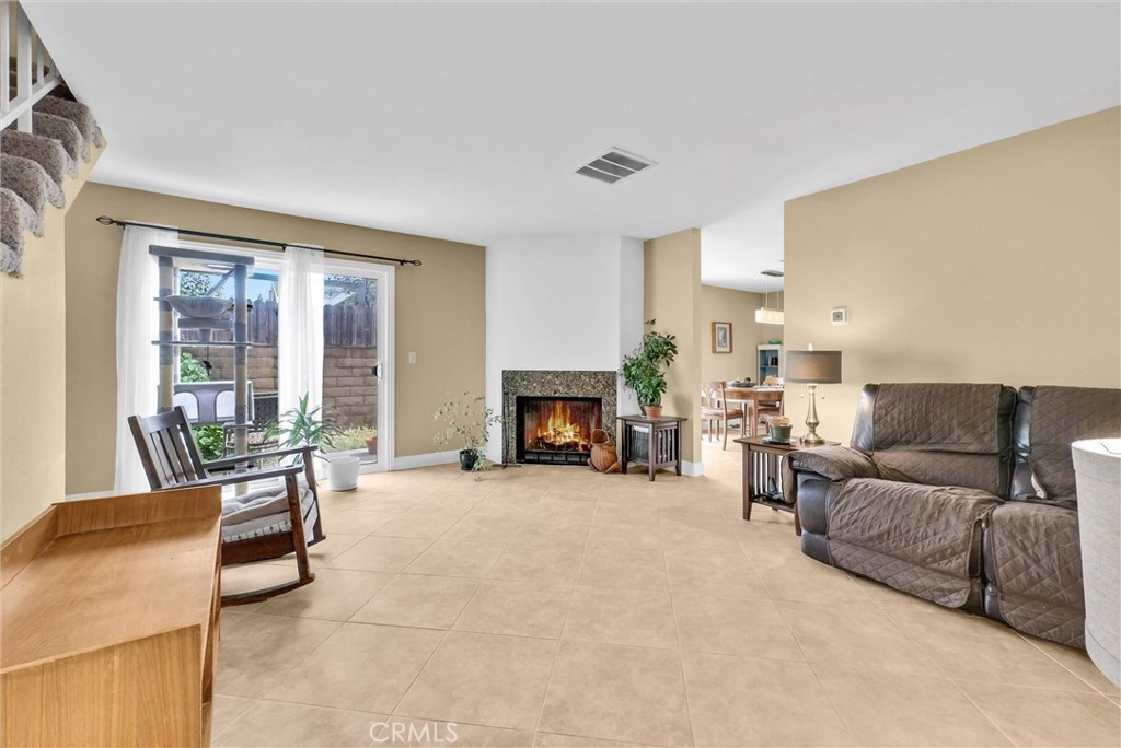 855 N Lemon Street 6 — photo