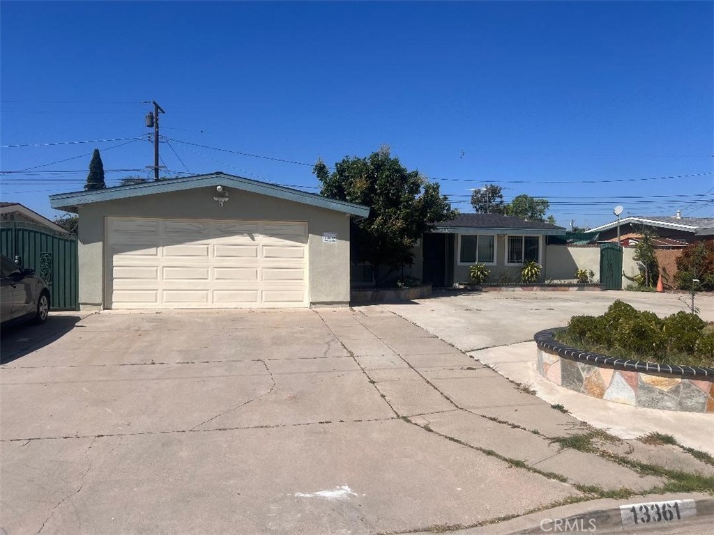 13361 Redbird St — photo