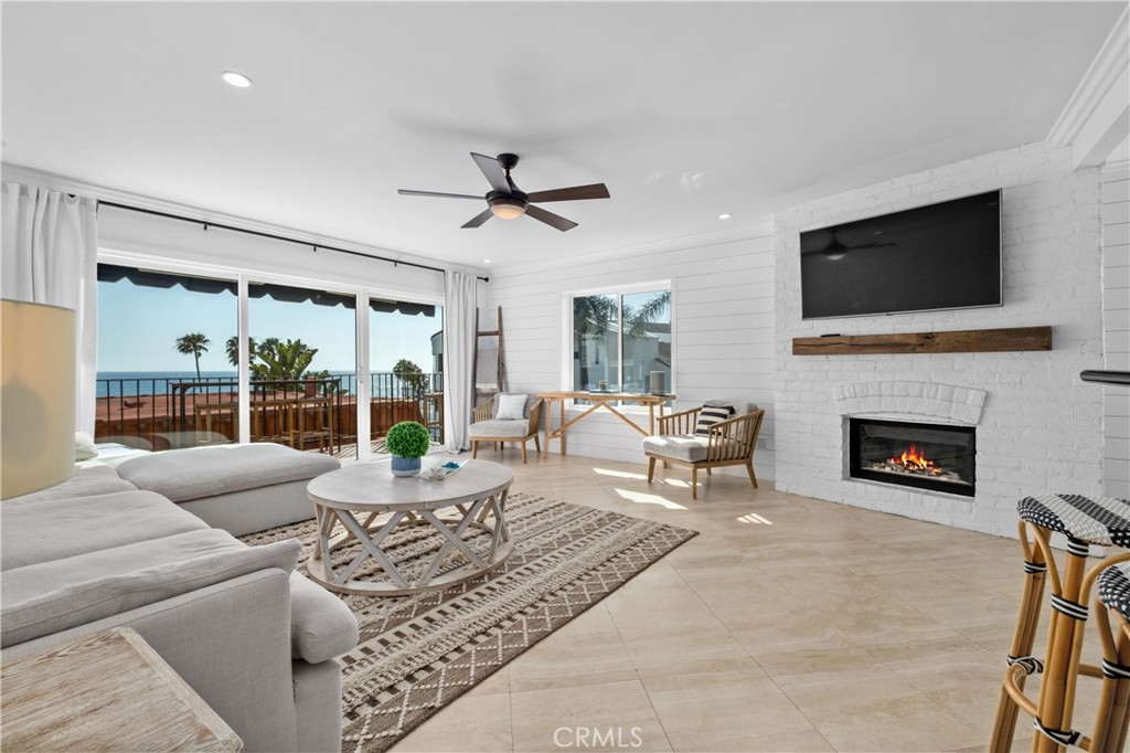 515 Monterey R4 — photo