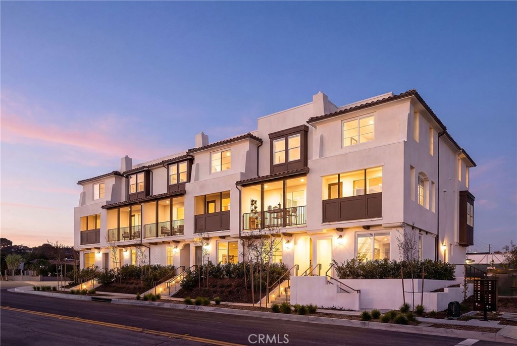 162 E Whittier Boulevard — photo