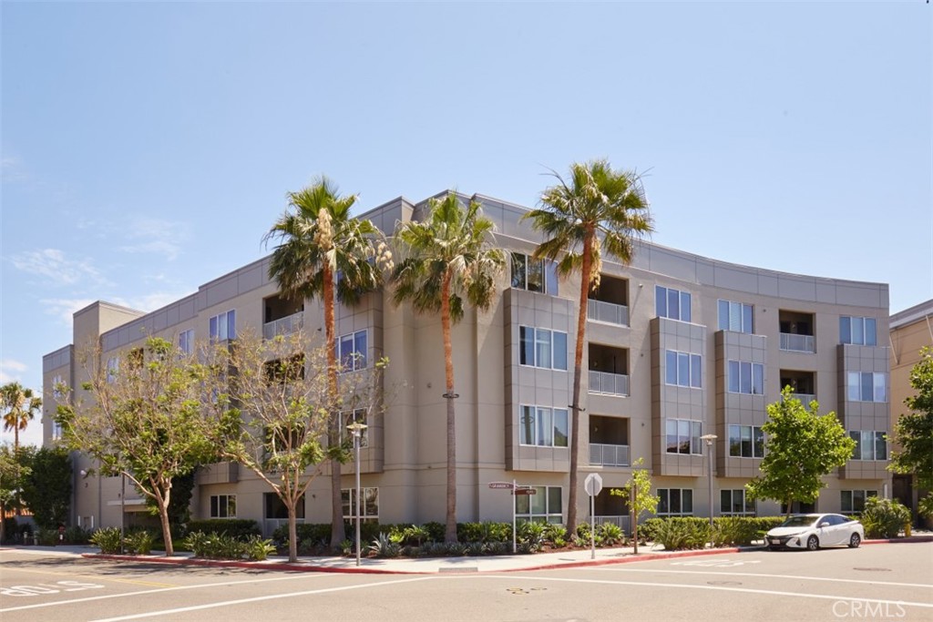 21 Gramercy Unit 416 — photo