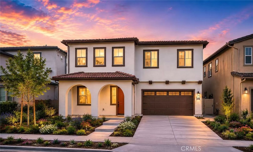 208 Carmine — photo