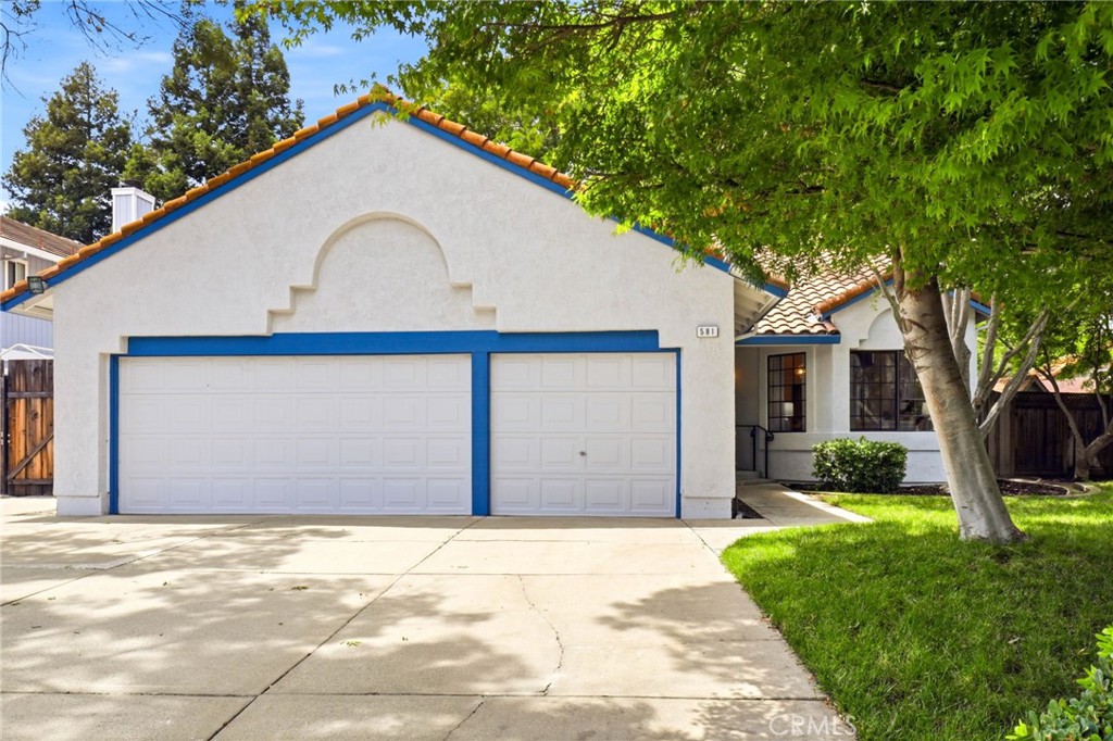 581 Jeannie — photo