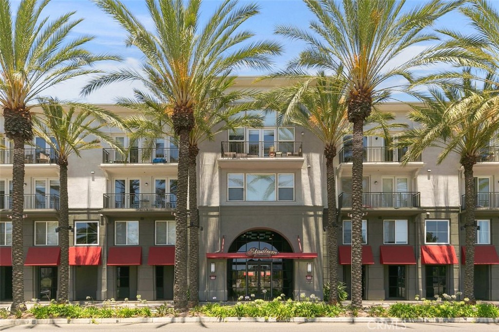 1801 E Katella 4030 — photo