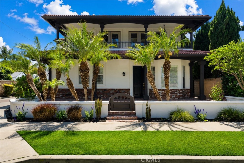 267 Mesa Dr — photo