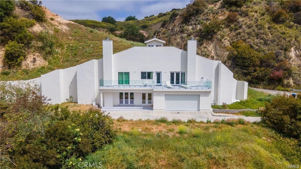 2411 N Topanga Canyon Boulevard — photo