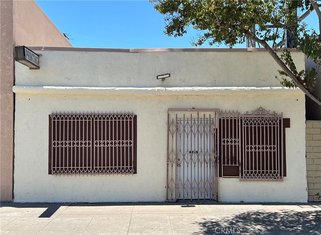 10612 Whittier — photo