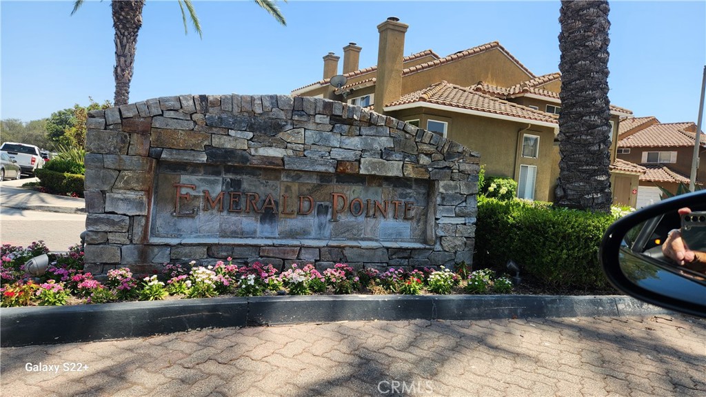 27422 Iris Avenue 118 — photo