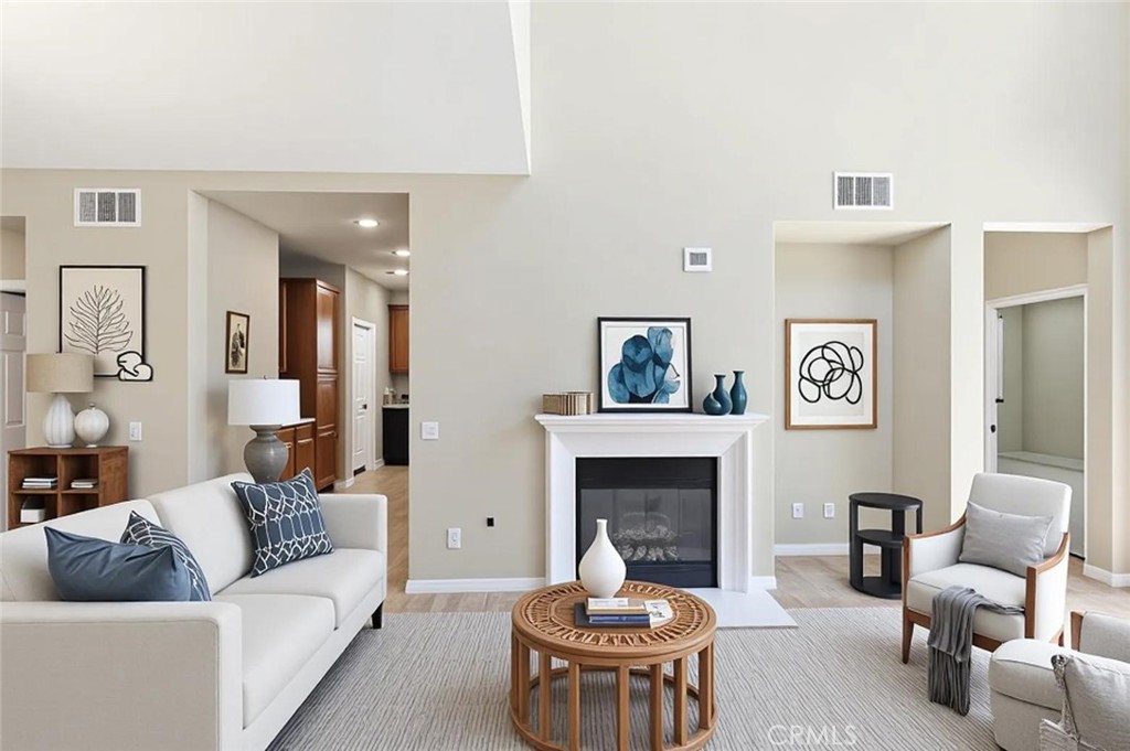 34047 Crenshaw Street — photo
