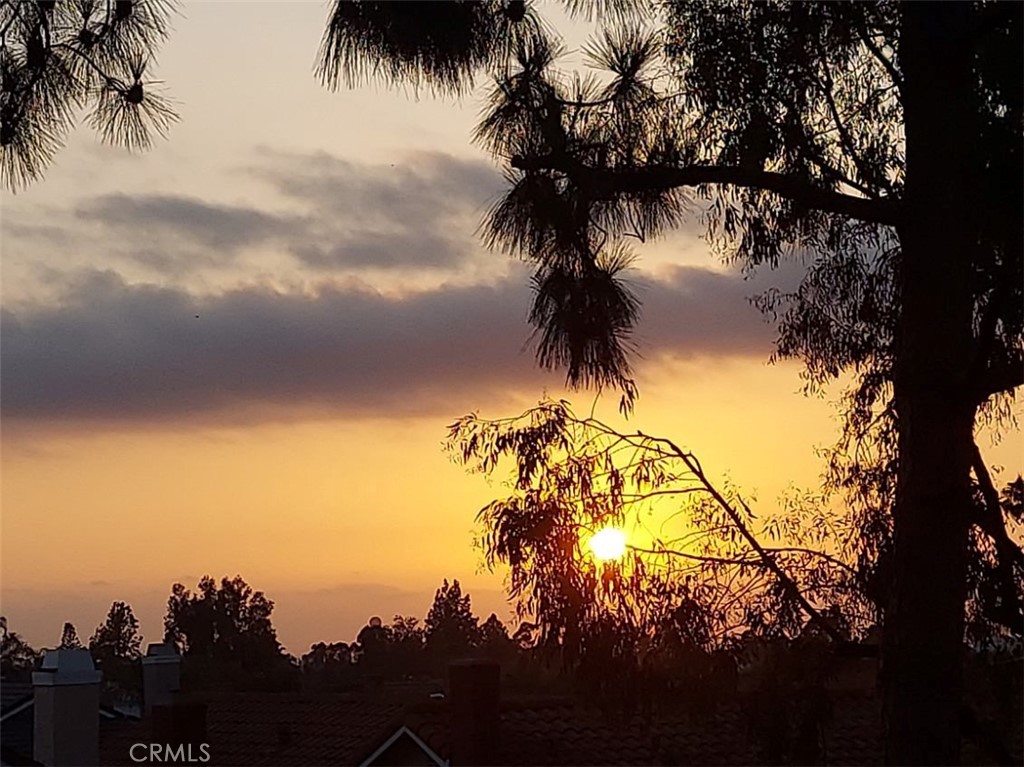 21211 Serra Vista — photo