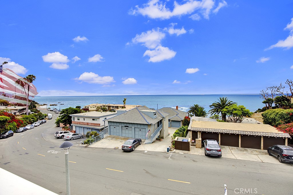 708 Cliff Drive — photo