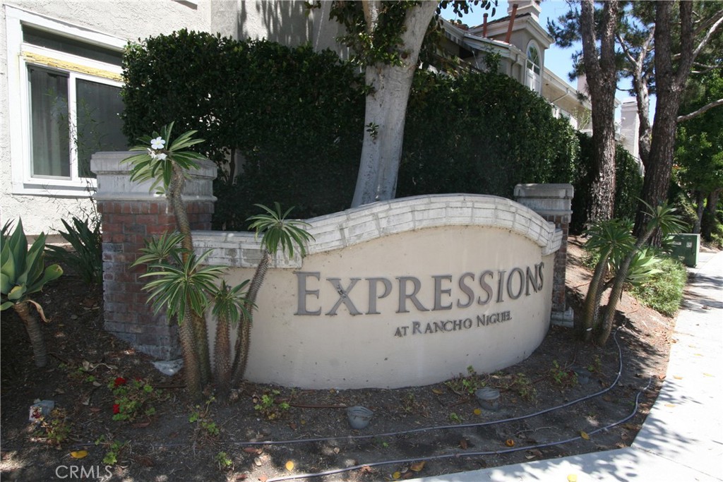 25141 La Jolla F — photo