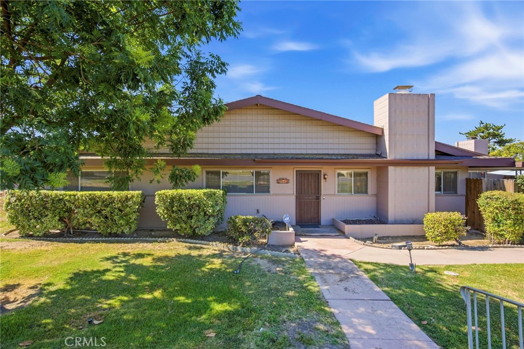 2813 Summit Circle — photo