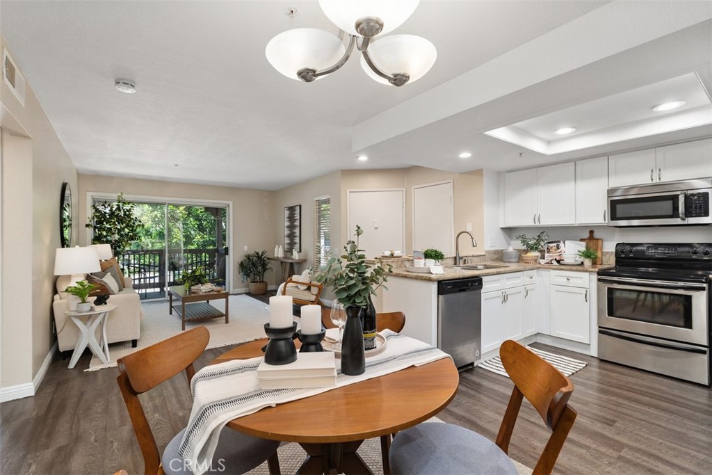 227 S Cross Creek D — photo
