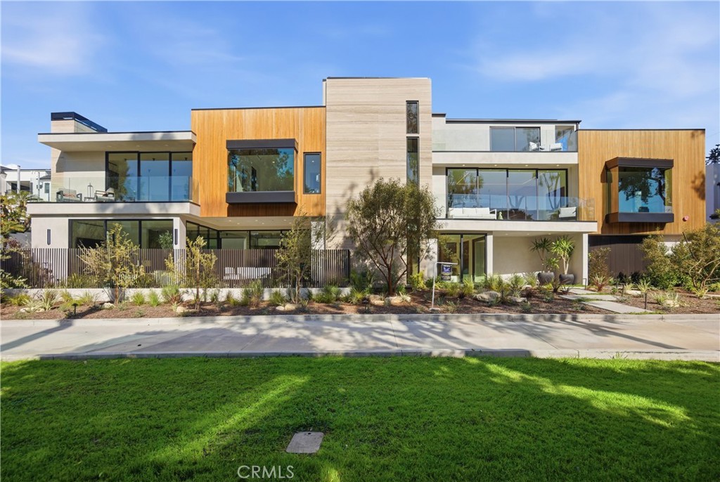 400 Heliotrope — photo